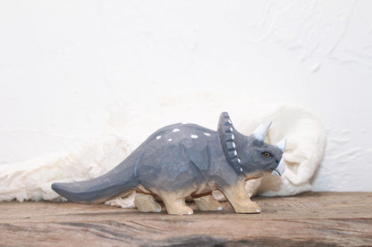 Dinosaurier Figuren aus Holz für Kinder - Fantasievolles Lernen