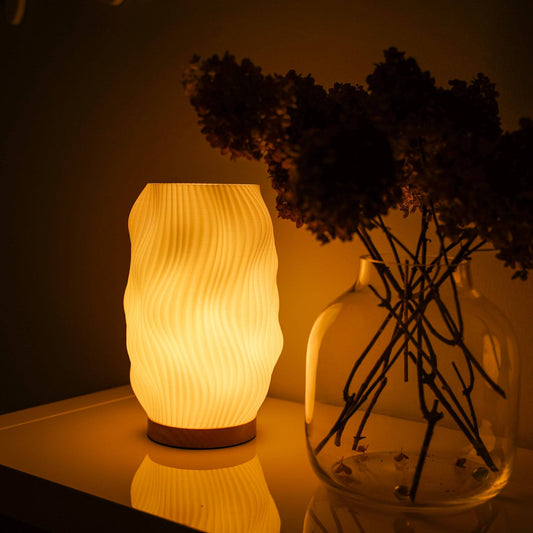 Flow Tischlampe – Dynamisches 3D-Design aus Leipzig