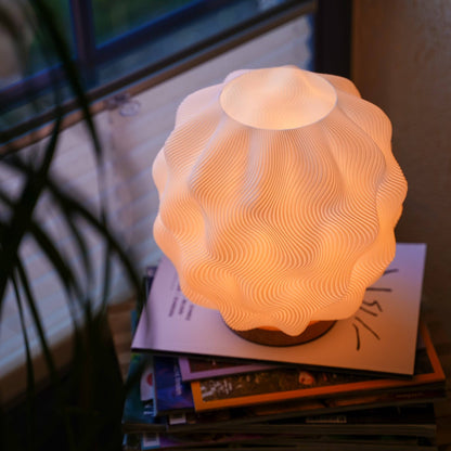 Numo Tischlampe – Einzigartiges 3D-Design aus Leipzig