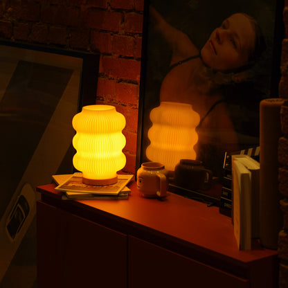 Luma Tischlampe – Harmonisches 3D-Design aus Leipzig