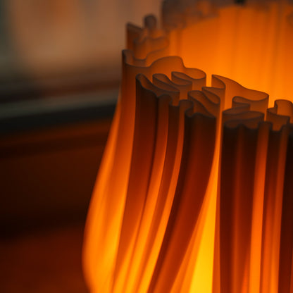 Cora Tischlampe – Elegantes 3D-Design aus Leipzig