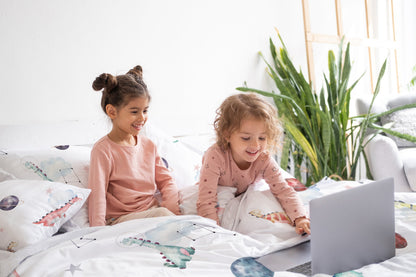 "Dino Galaxy" Premium Kinderbettwäsche