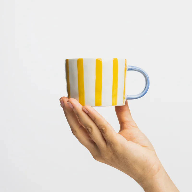 Tasse VELOBLOOM gelb aus Steinzeug – handbemalt & kinderfreundlich | Tranquillo